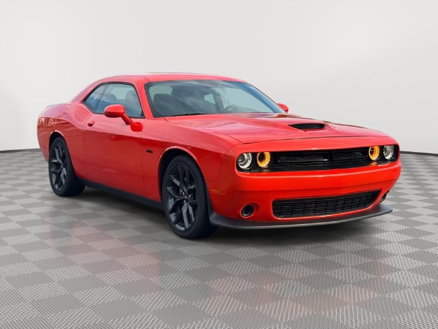 Used 2023 Dodge Challenger R/T w/ Blacktop Package RWD image 4