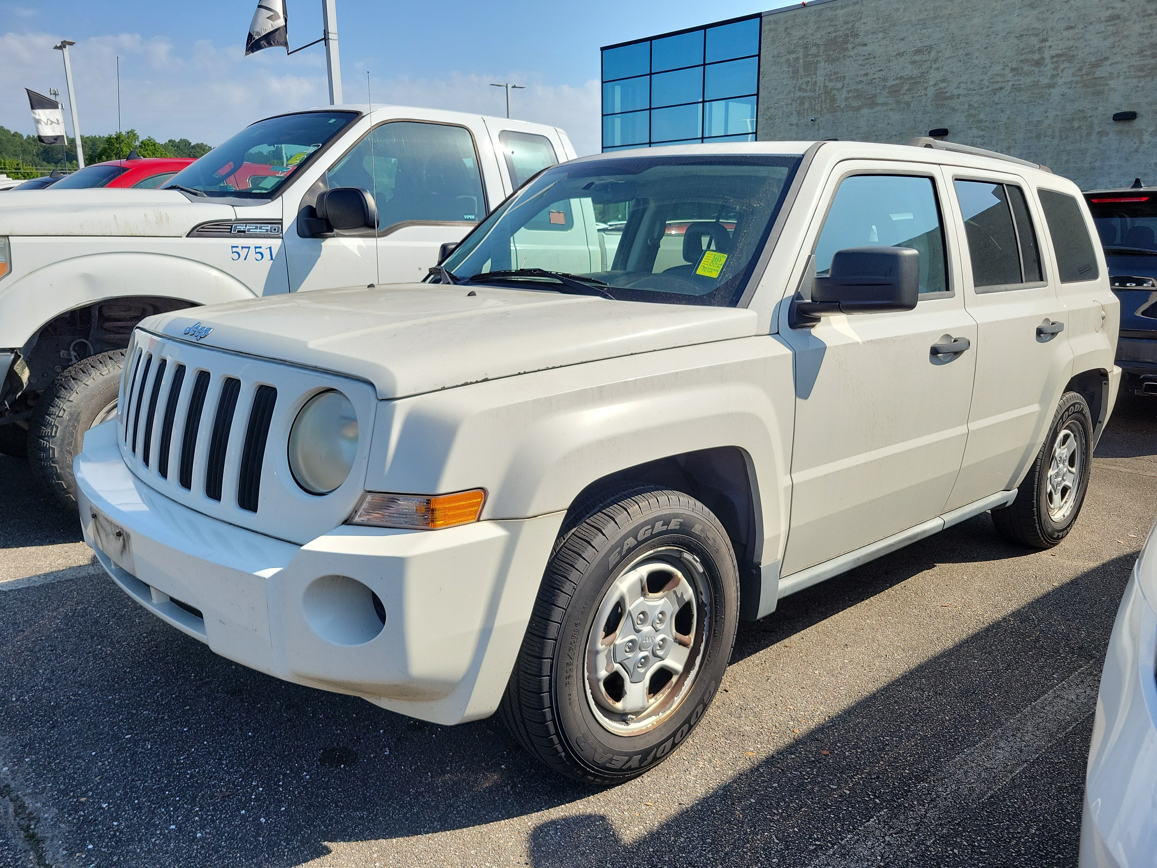 Used 2009 Jeep Patriot Sport FWD image 1