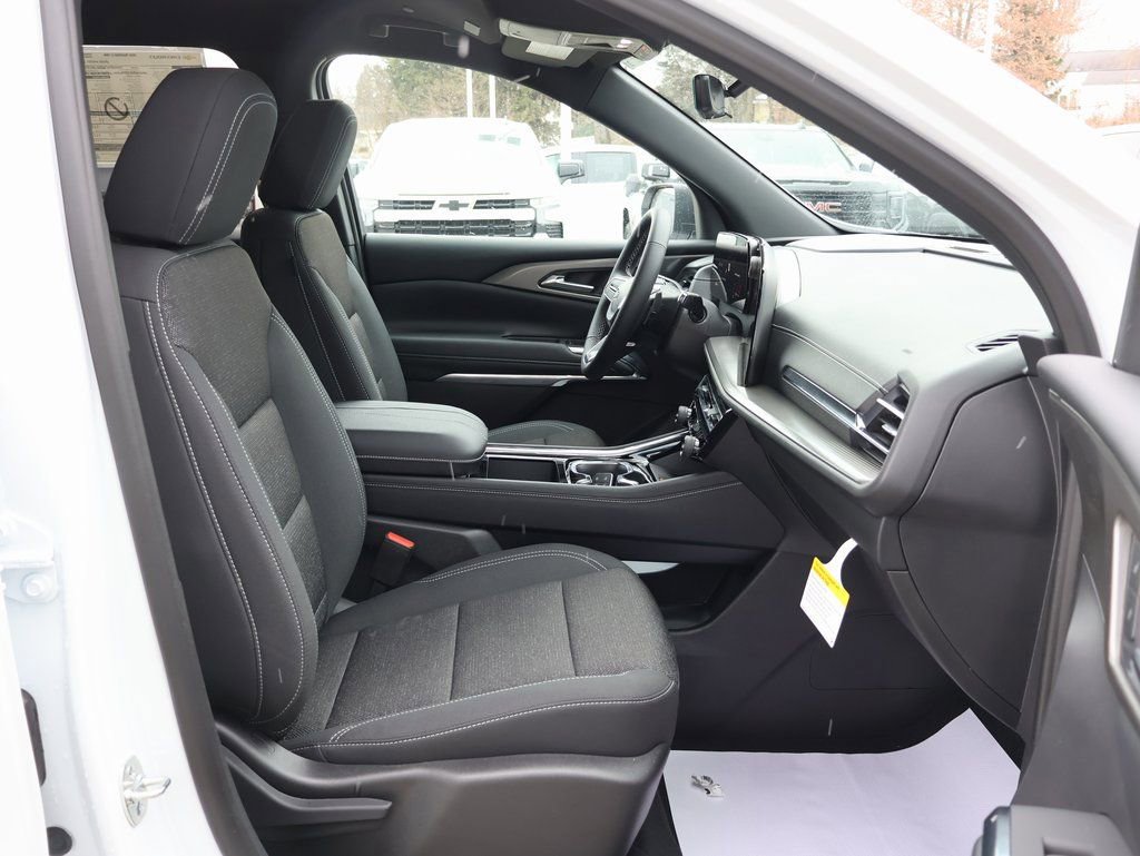 New 2026 Chevrolet Traverse LT w/ Midnight/Sport Edition image 35