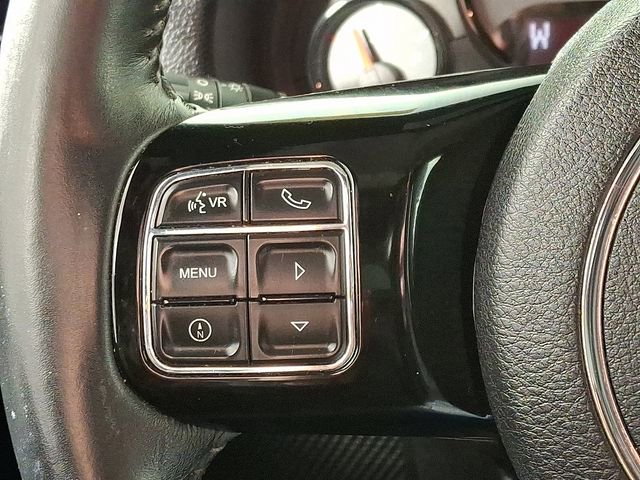 Used 2016 Jeep Wrangler Unlimited Sahara image 19