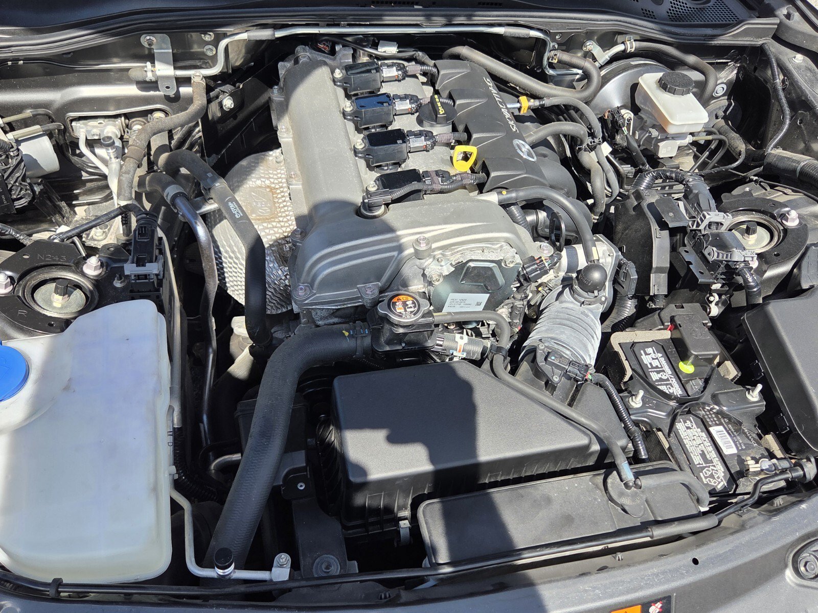 Used 2022 MAZDA MX-5 Miata RF Grand Touring w/ Weather Package RWD image 17