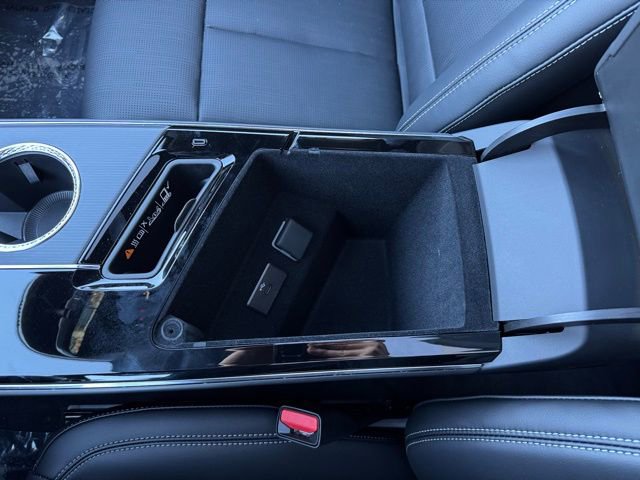 New 2026 Cadillac Lyriq Premium Luxury image 19