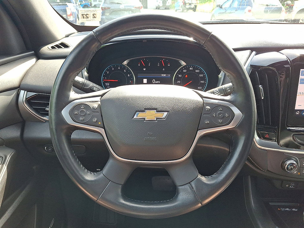 Used 2022 Chevrolet Traverse LT w/ LT Premium Package AWD/4WD image 17