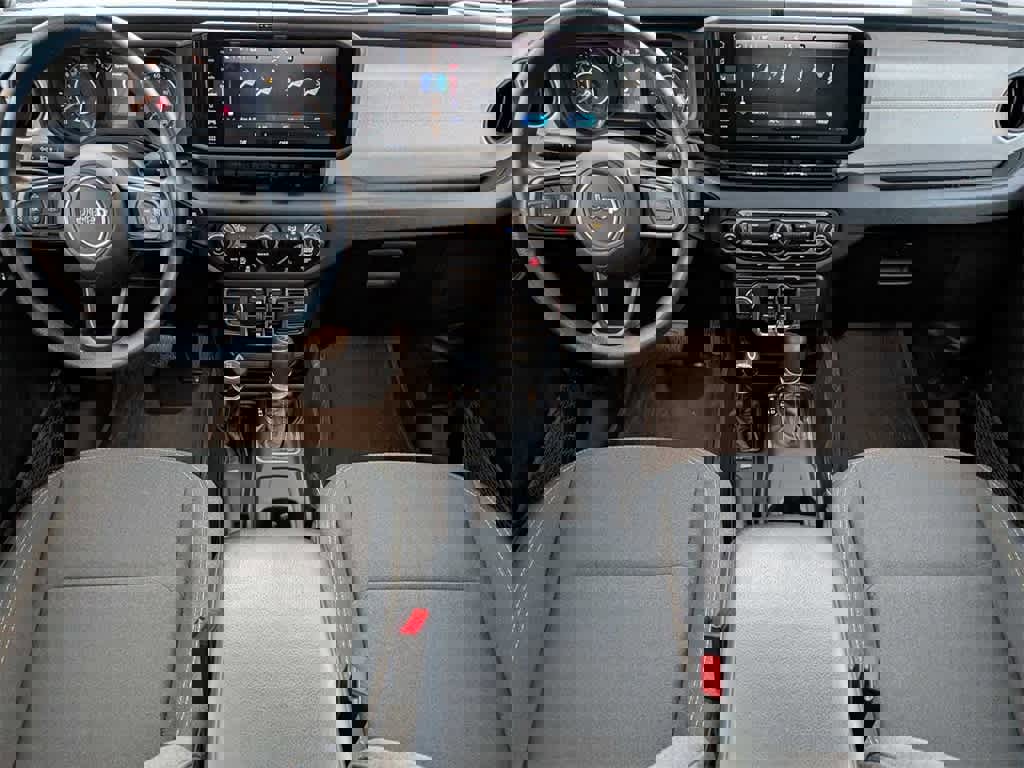 Used 2024 Jeep Gladiator Sport image 12