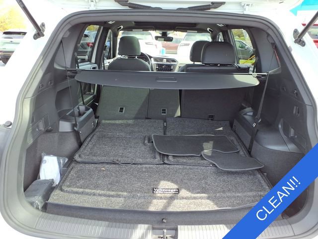 Used 2023 Volkswagen Tiguan SE R-Line FWD image 20
