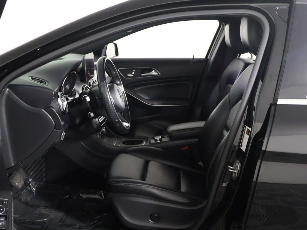 Used 2019 Mercedes-Benz GLA 250 4MATIC image 22