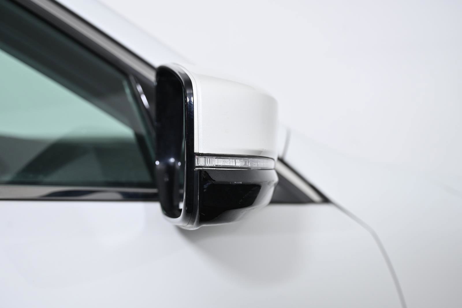 Used 2015 Acura TLX w/ Technology Package image 9