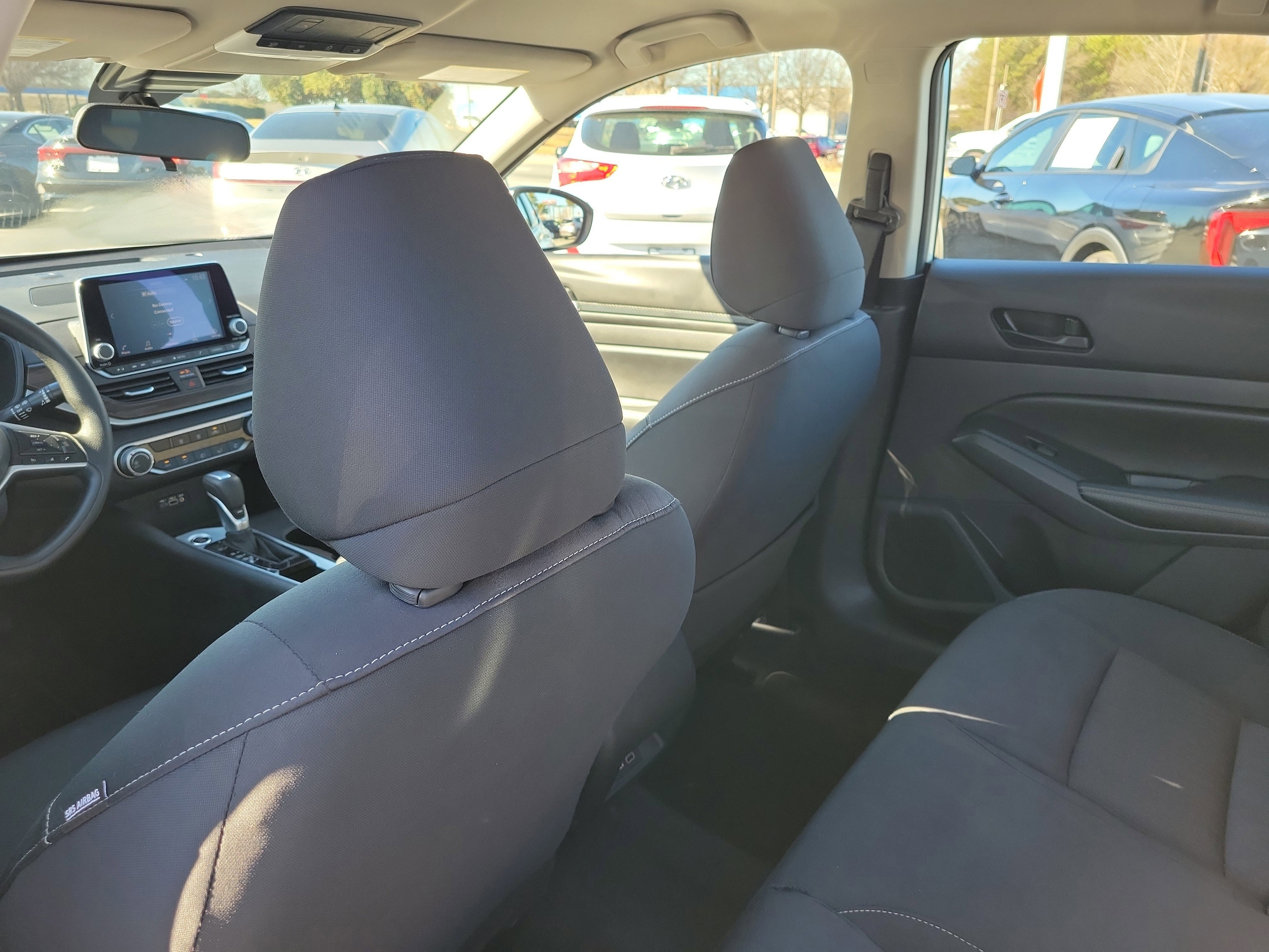 Used 2025 Nissan Altima 2.5 SV image 12