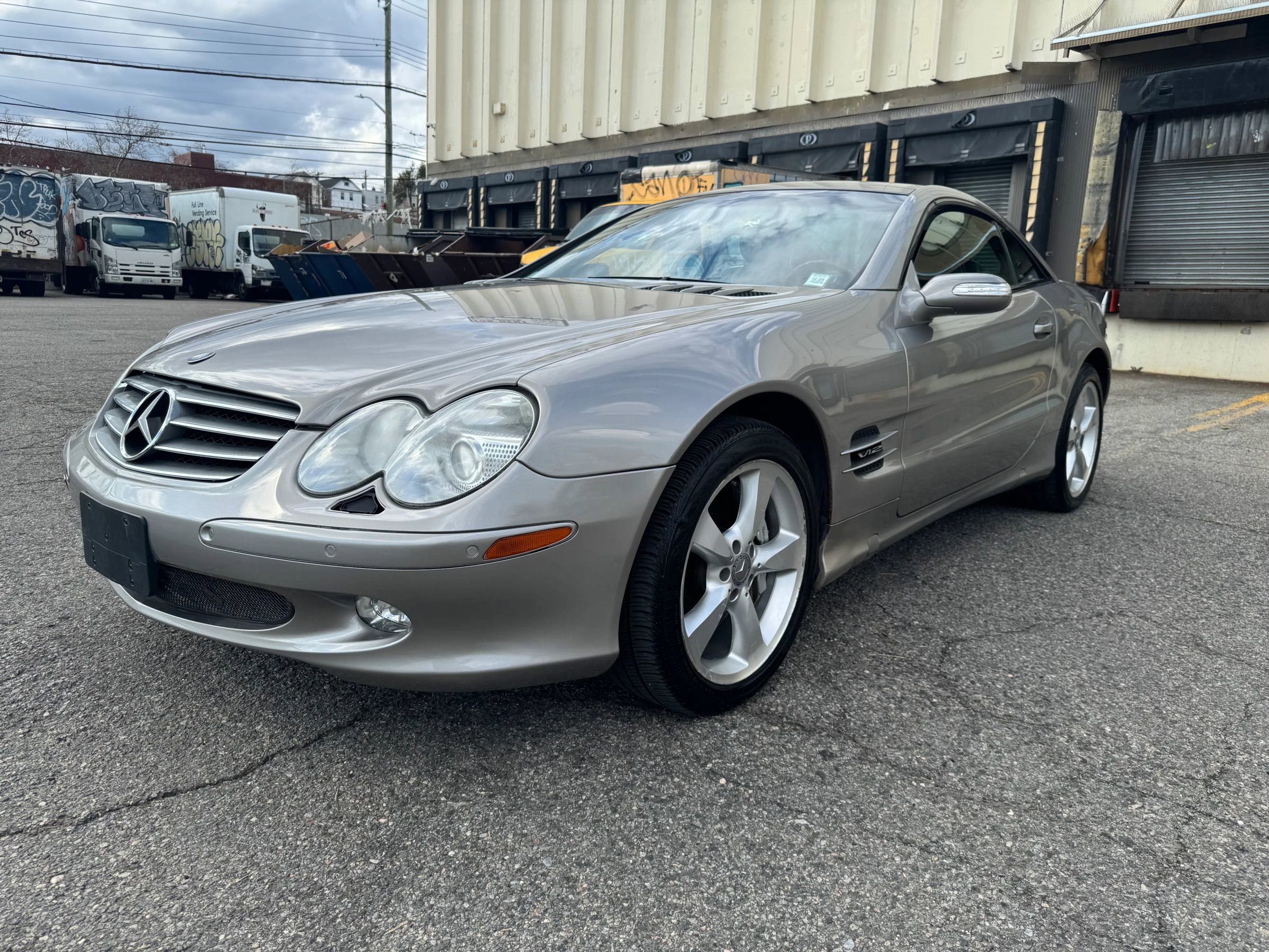 Used 2004 Mercedes-Benz SL 600 image 2