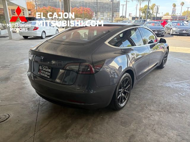 Used 2017 Tesla Model 3 Long Range RWD image 3