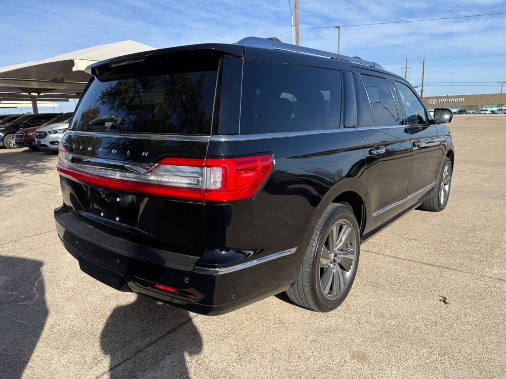 Used 2018 Lincoln Navigator L Reserve w/ Technology Package image 7