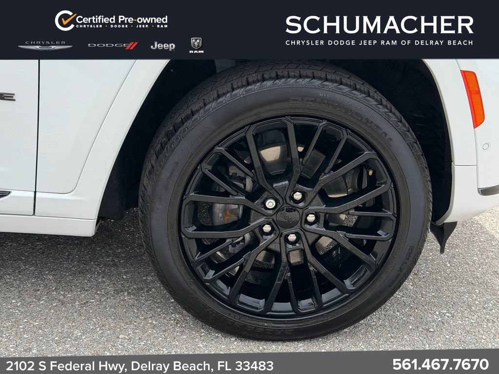 Used 2023 Jeep Grand Cherokee L Summit AWD/4WD image 9