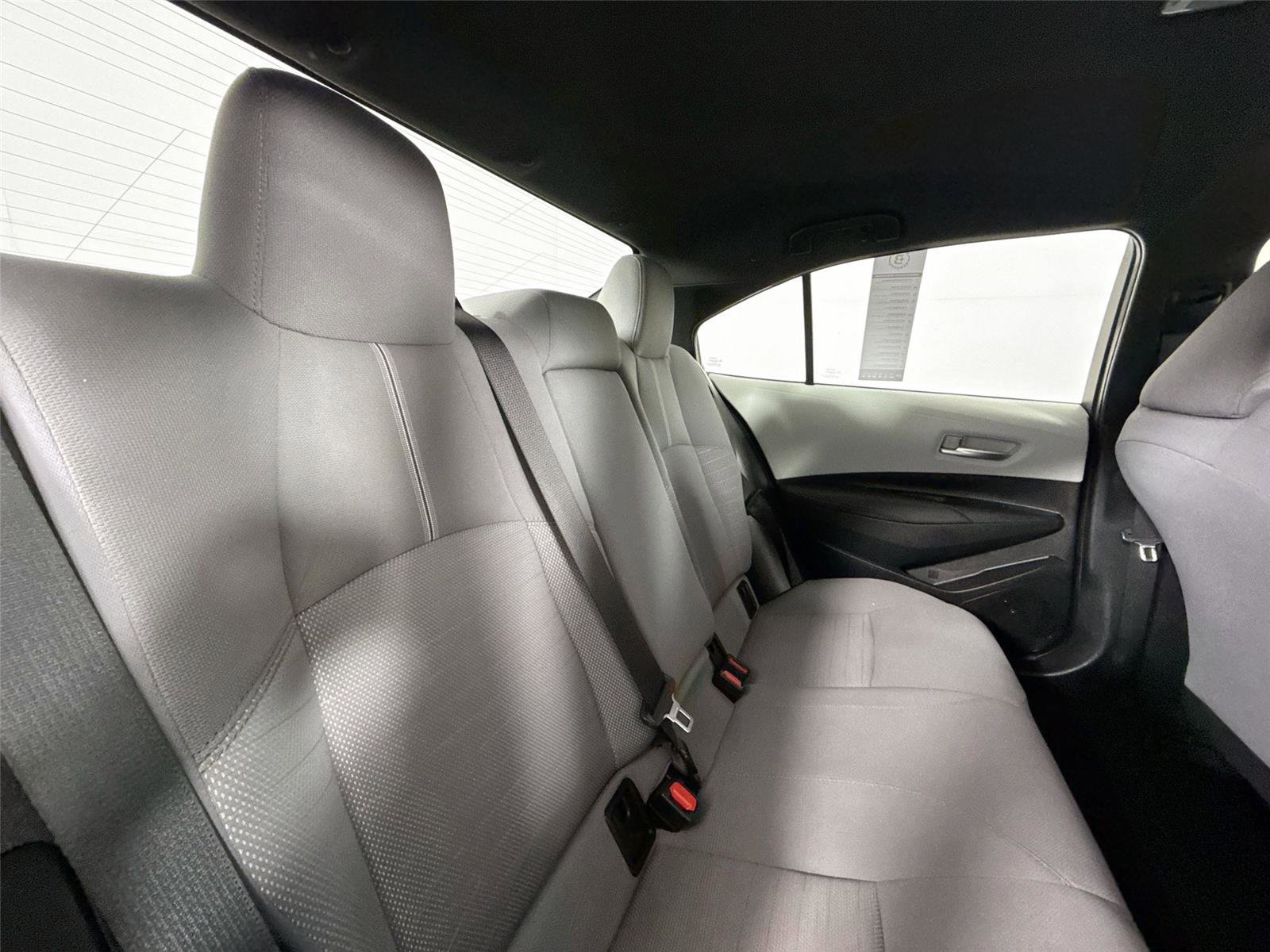 Certified 2022 Toyota Corolla SE w/ Carpet Mat Package (TMS) FWD image 36