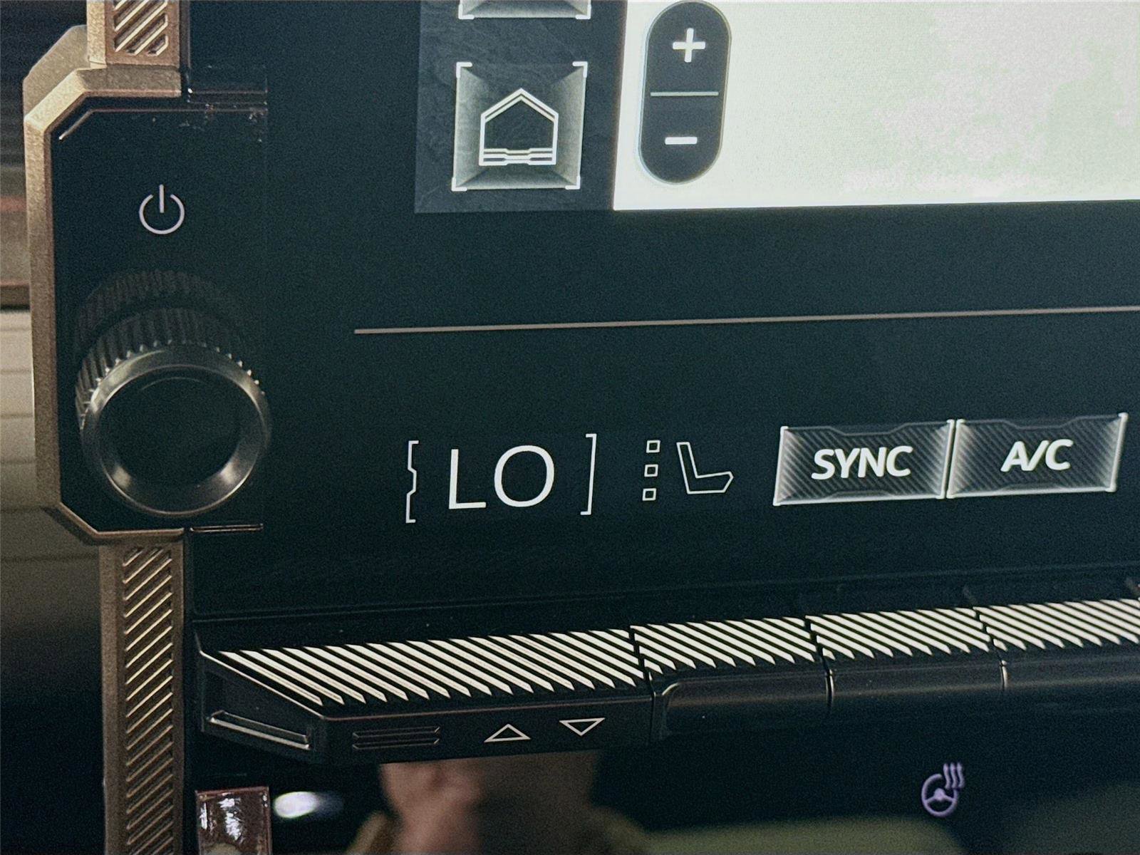 New 2025 GMC Hummer EV 2X image 15