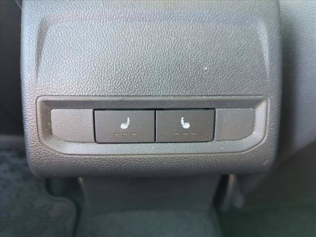 Used 2019 Volkswagen Jetta SE w/ Cold Weather Package FWD image 30