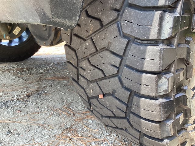 Used 2022 GMC Sierra 1500 AT4X image 15