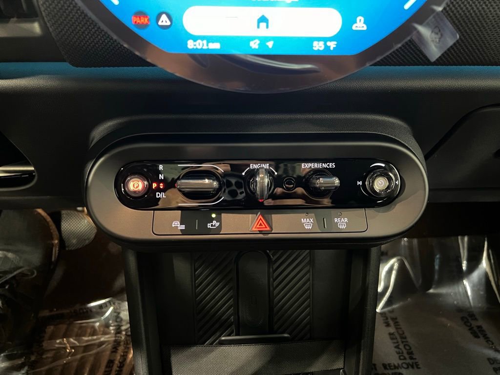 Certified 2025 MINI Cooper 2-Door Hardtop image 16