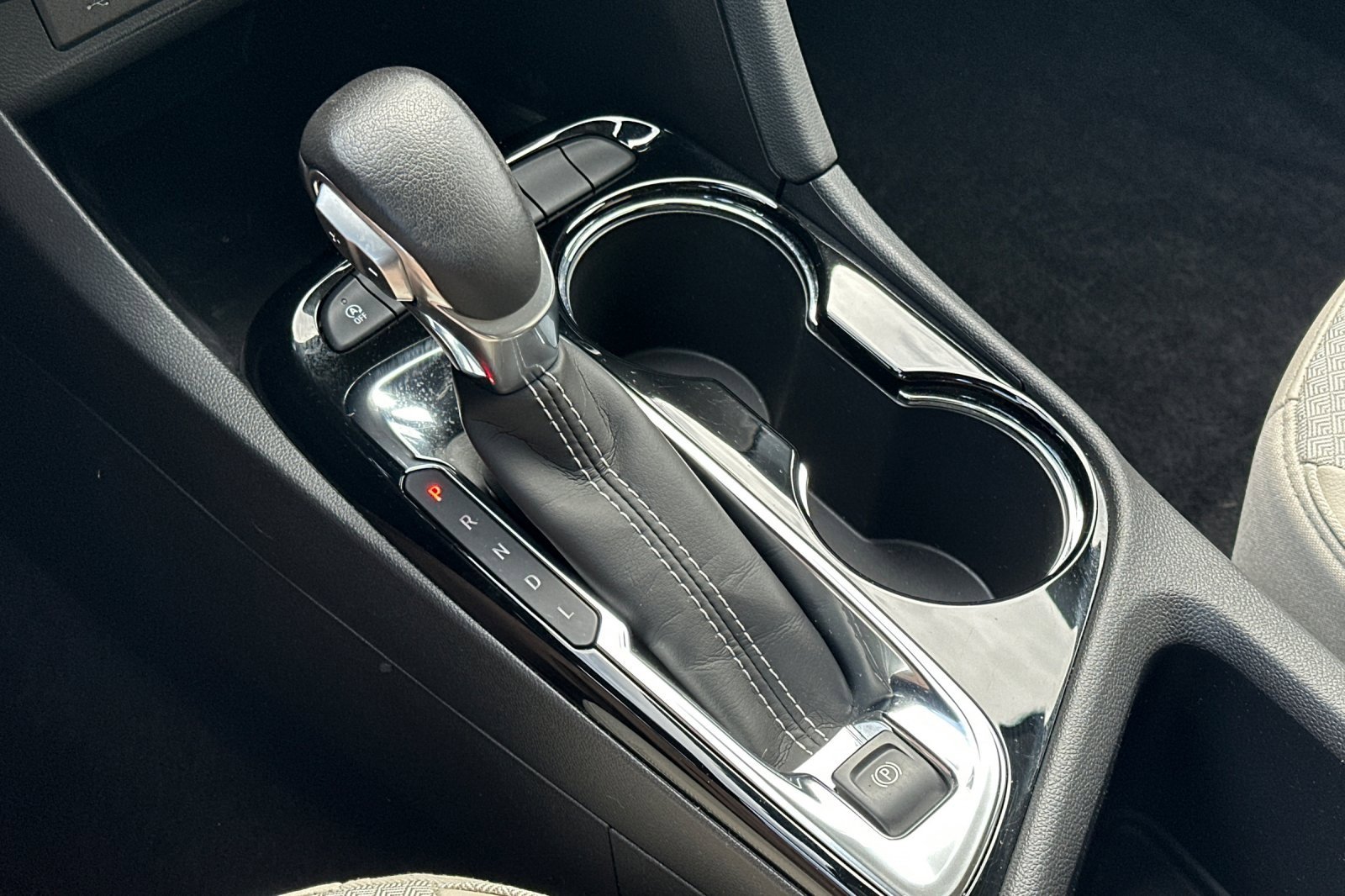 Used 2023 Buick Encore GX Preferred w/ Cold Weather Comfort Package image 21