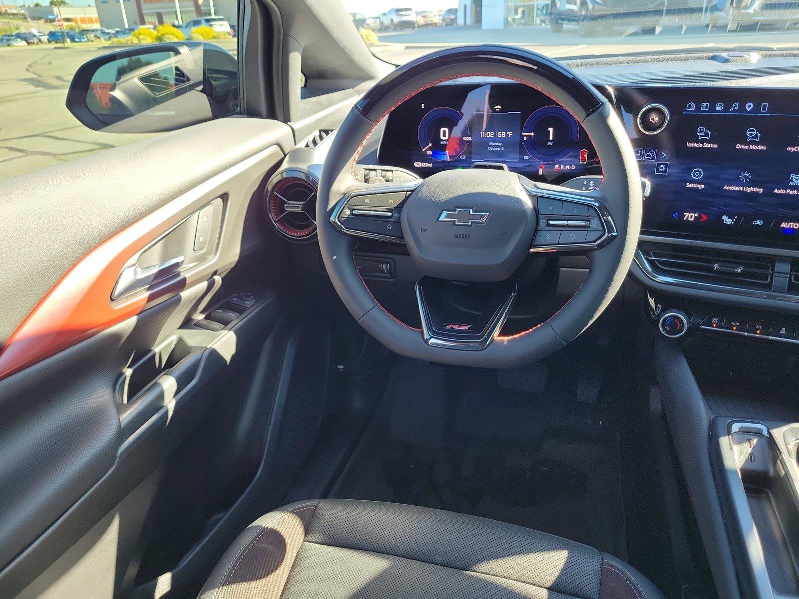 Used 2024 Chevrolet Equinox EV RS AWD/4WD image 11
