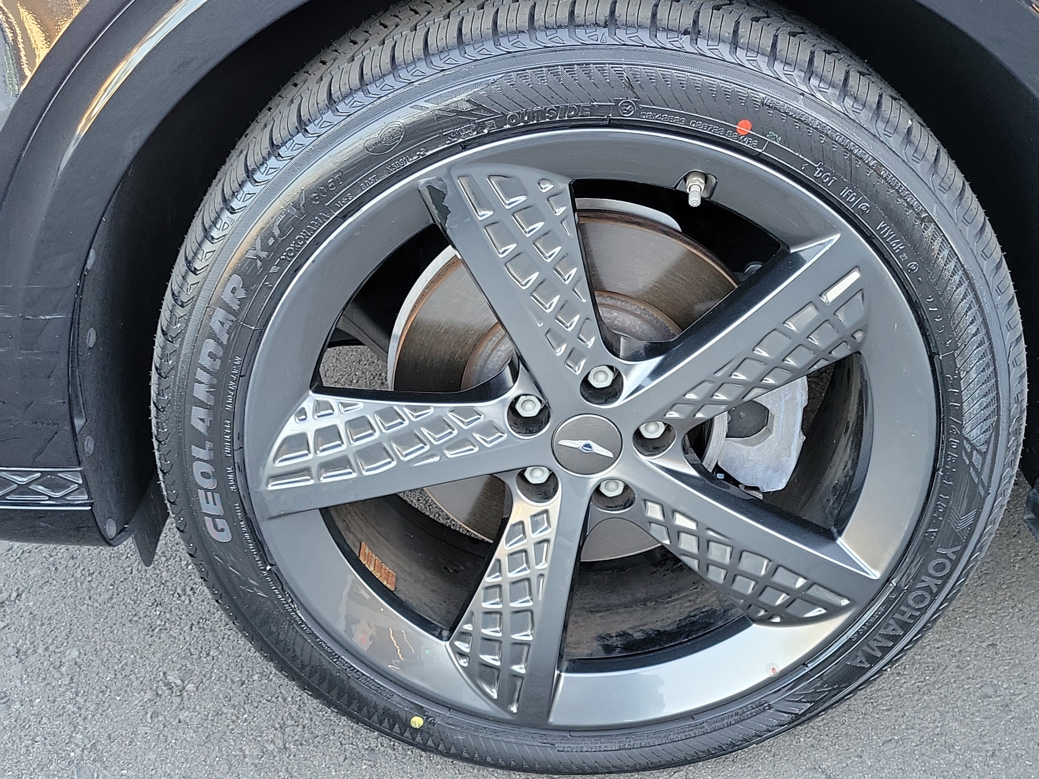 Certified 2022 Genesis GV70 2.5T w/ Sport Prestige Package image 26