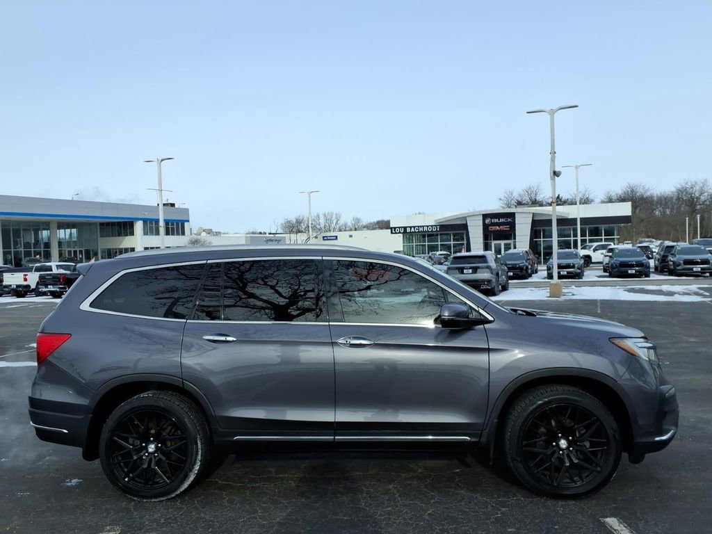 Used 2019 Honda Pilot Touring image 8