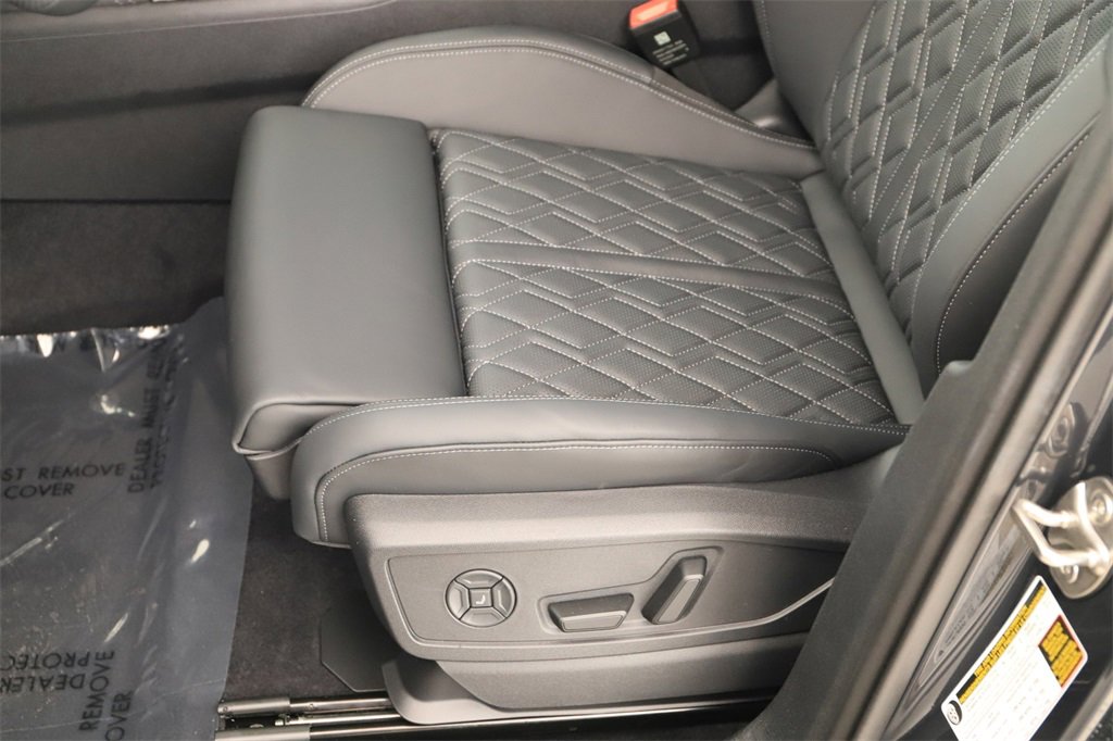 New 2025 Audi SQ5 Premium Plus image 24