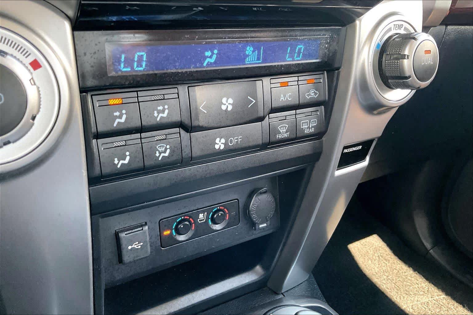 Used 2021 Toyota 4Runner Limited AWD/4WD image 67