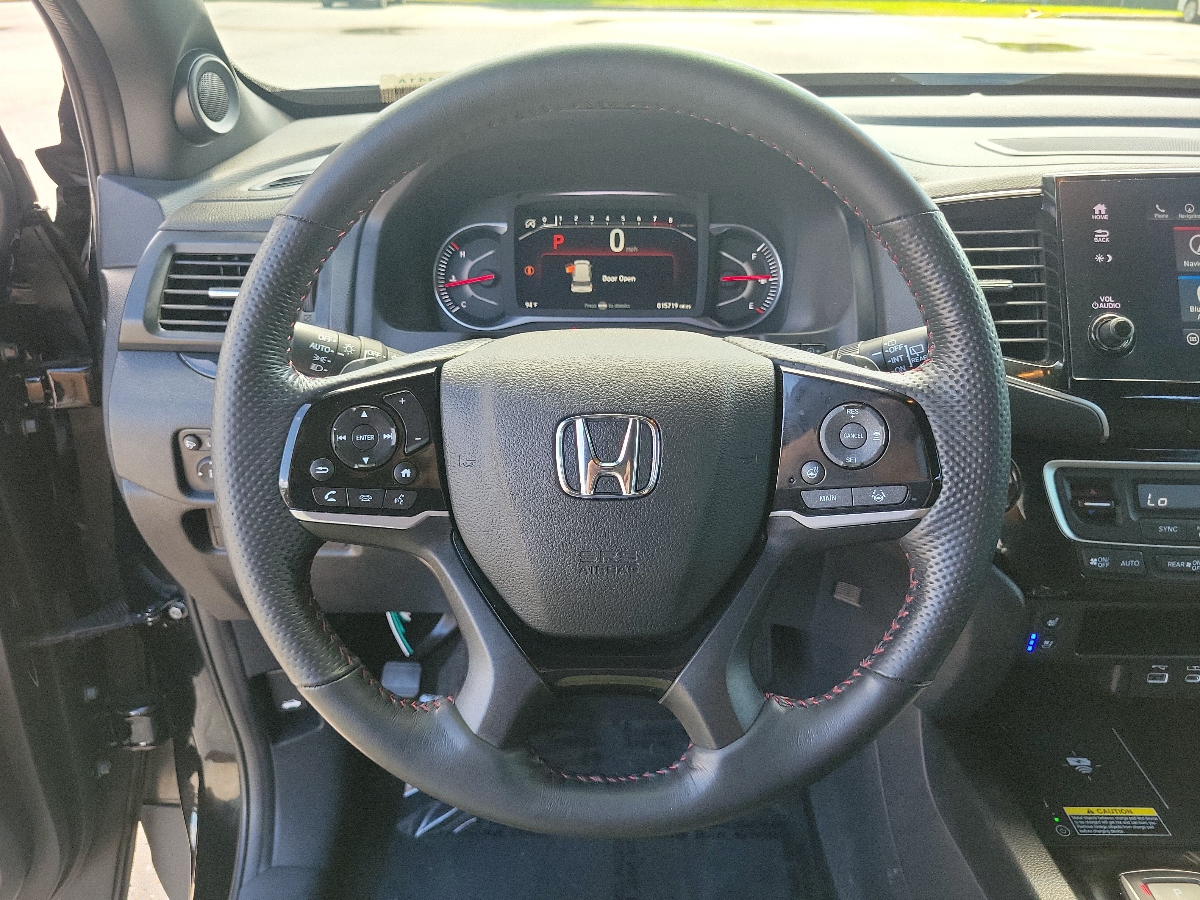Used 2025 Honda Passport Black Edition image 18
