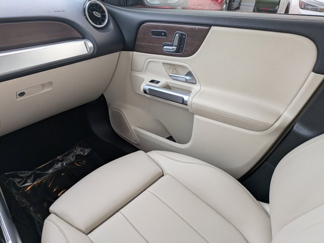 Used 2020 Mercedes-Benz GLB 250 4MATIC image 15