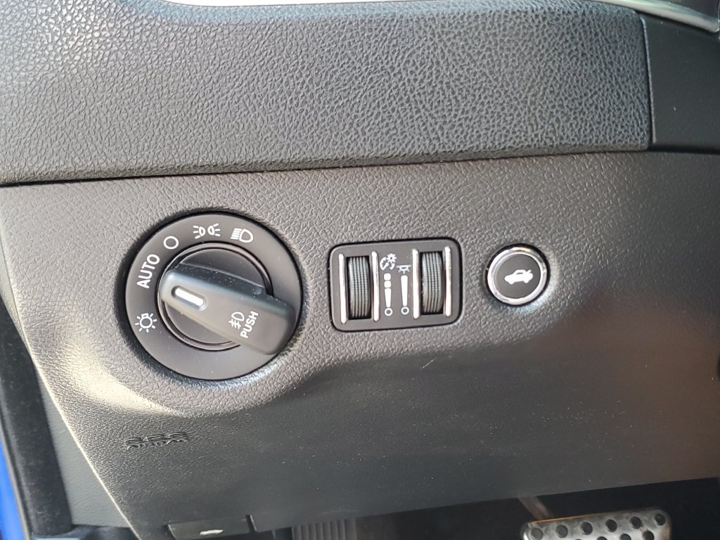 Used 2013 Dodge Charger R/T RWD image 23