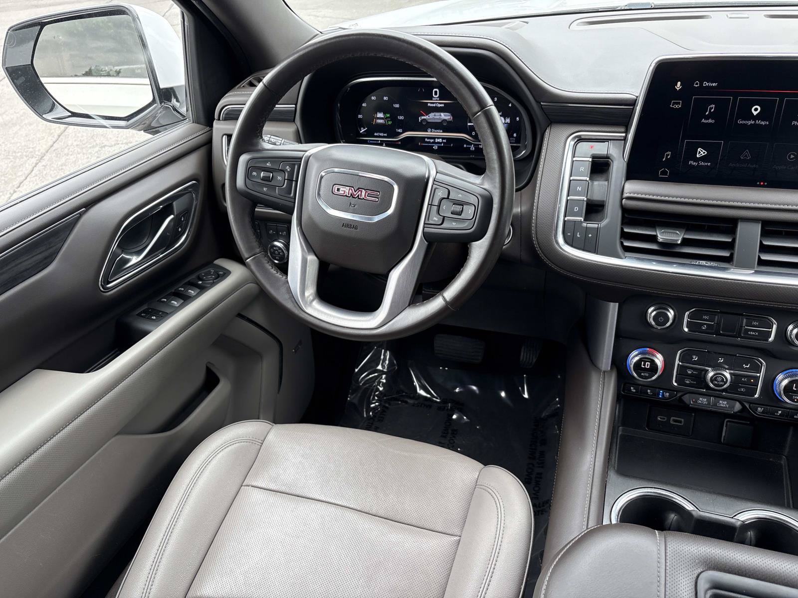 Used 2023 GMC Yukon XL SLT AWD/4WD image 27