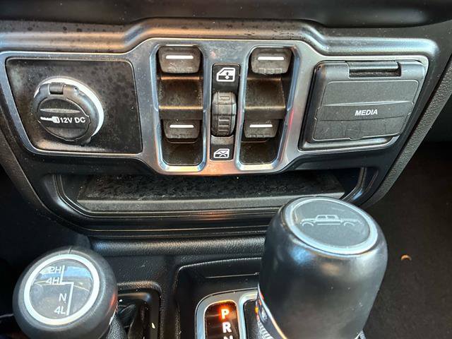 Used 2022 Jeep Gladiator Overland image 27