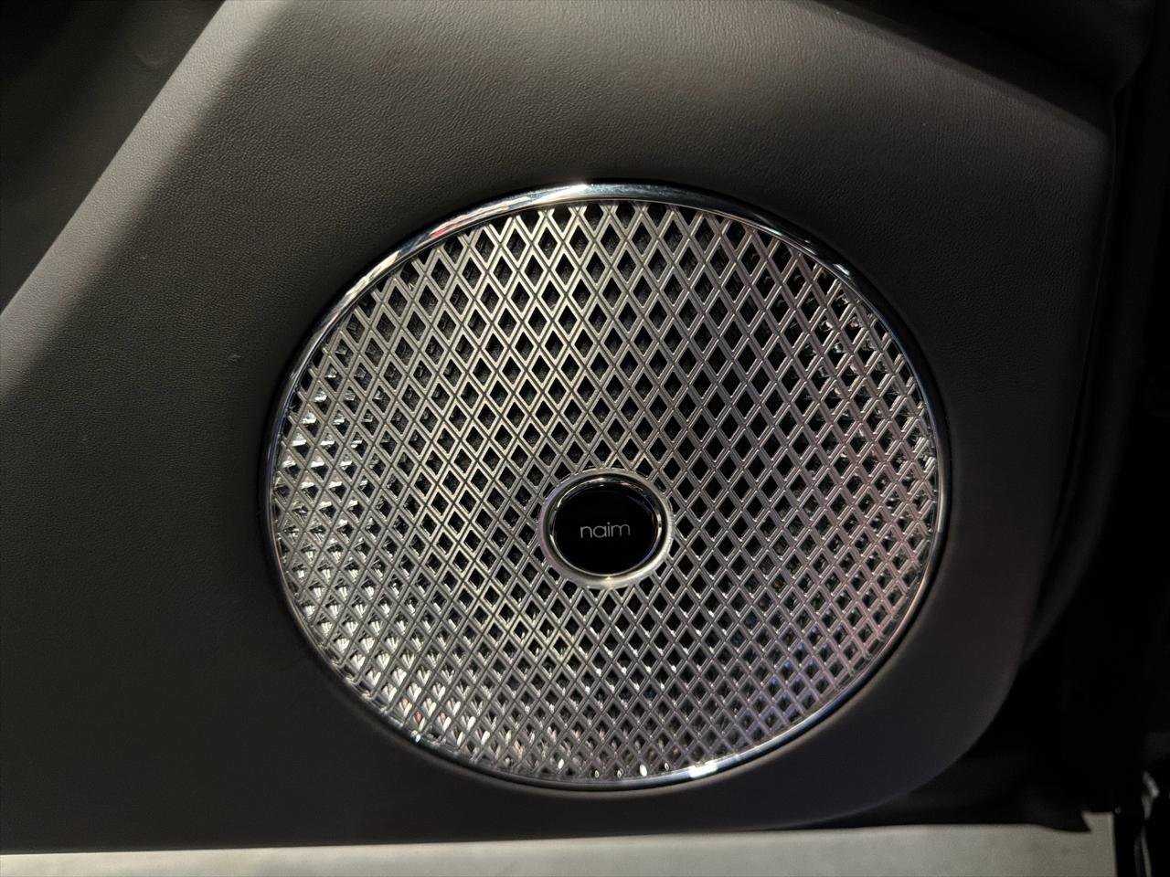 Used 2022 Bentley Flying Spur V8 image 17