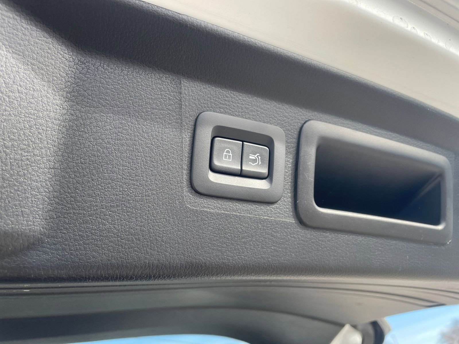 Used 2025 MAZDA CX-50 2.5 Hybrid w/ Premium Plus Pkg AWD/4WD image 23