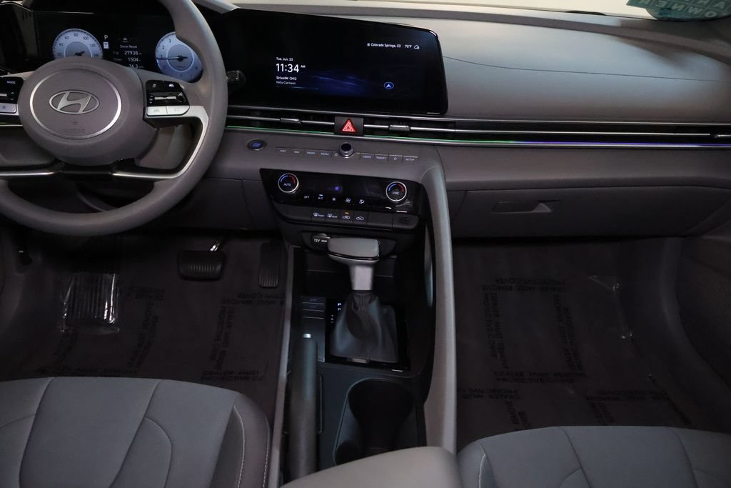 Used 2024 Hyundai Elantra SEL FWD image 15