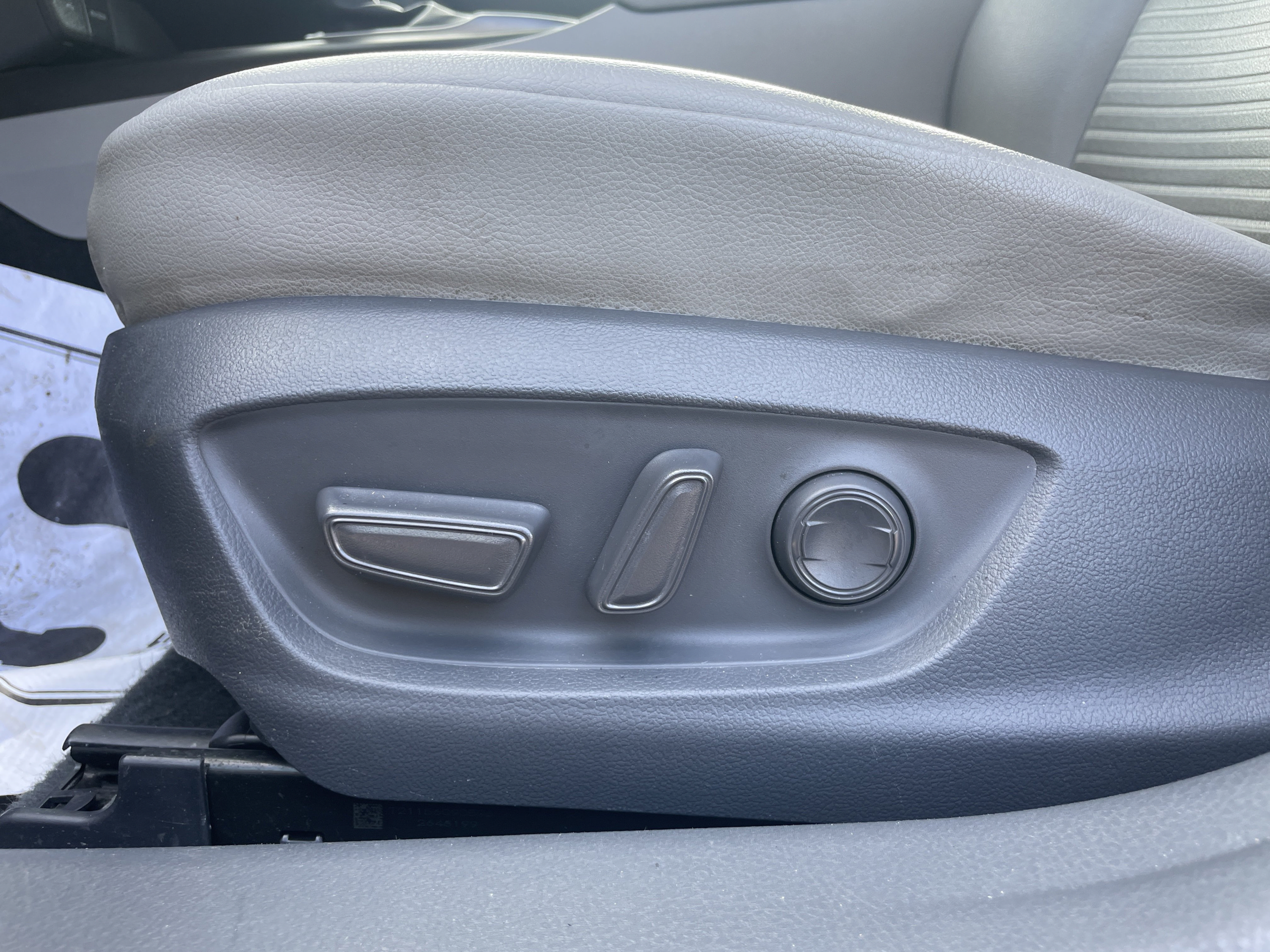 Used 2021 Toyota Camry SE FWD image 13