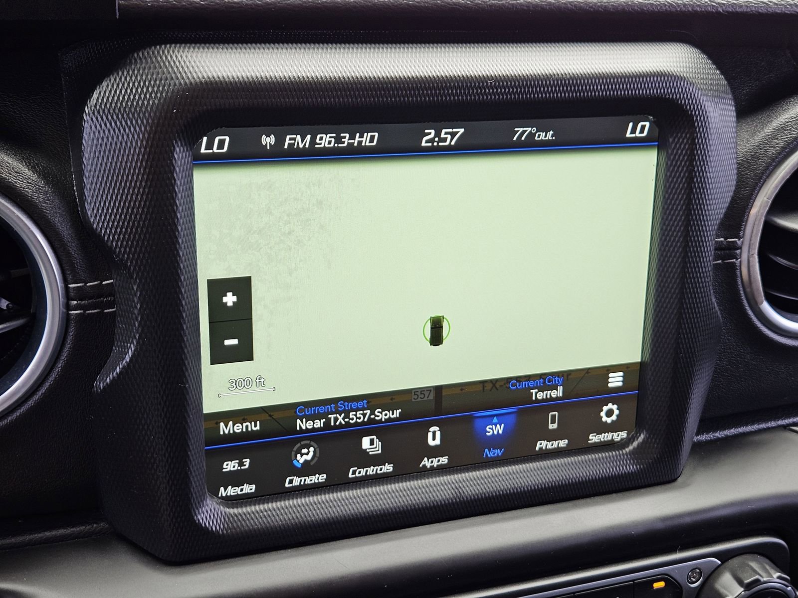 Used 2018 Jeep Wrangler Unlimited Sahara AWD/4WD image 21