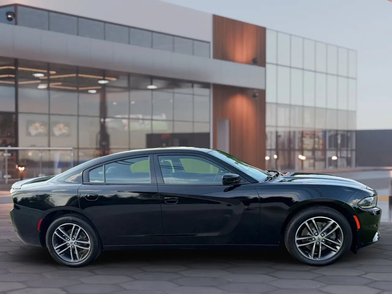 Used 2019 Dodge Charger SXT AWD/4WD image 11