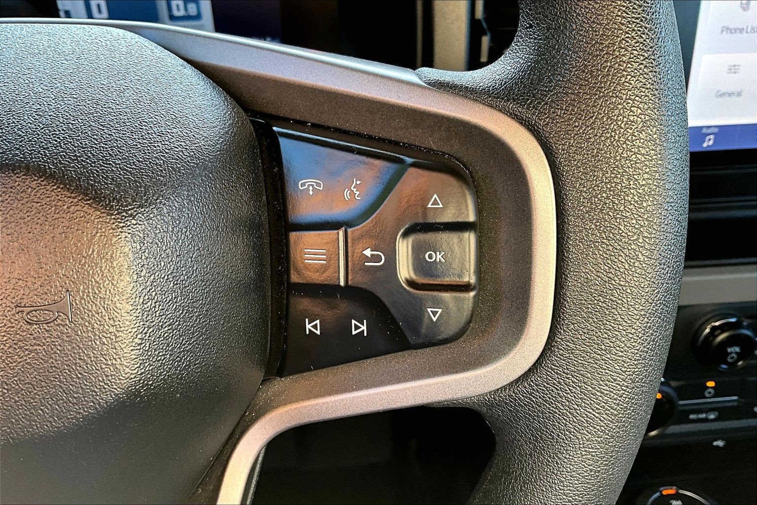 Used 2022 Ford Bronco 2-Door AWD/4WD image 17
