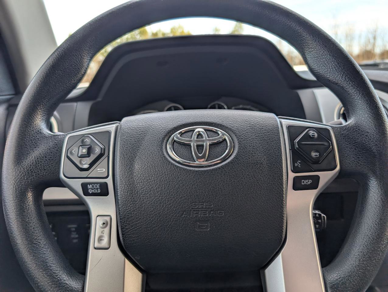 Used 2017 Toyota Tundra SR5 w/ SR5 Upgrade Package image 14