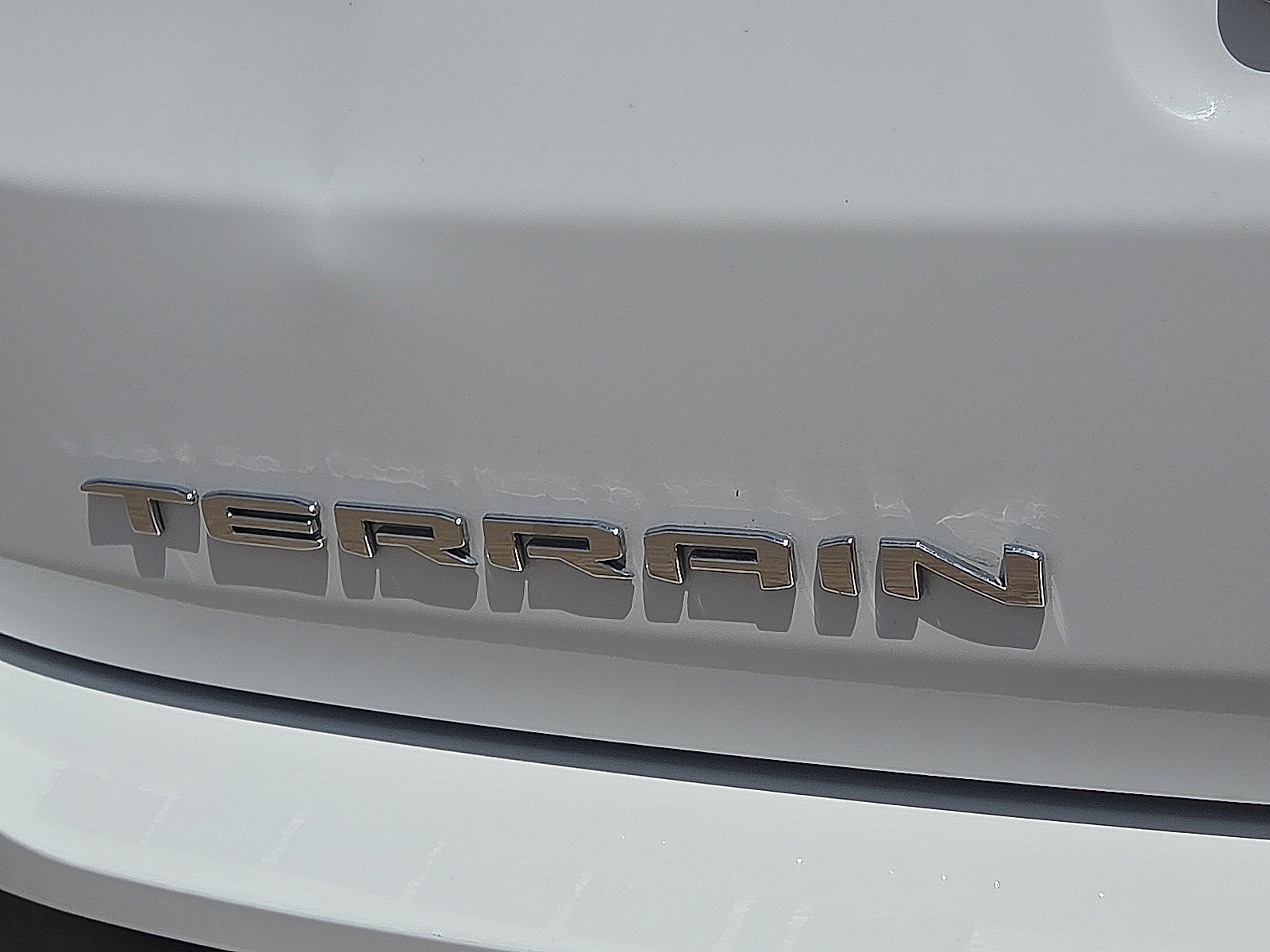 Used 2024 GMC Terrain SLE FWD image 15