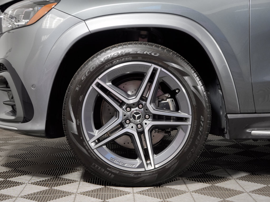 Certified 2024 Mercedes-Benz GLS 450 4MATIC image 9