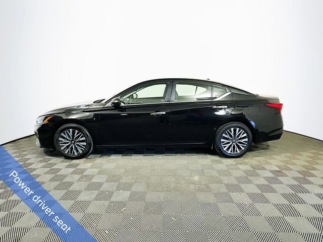 Used 2024 Nissan Altima 2.5 SV FWD image 5