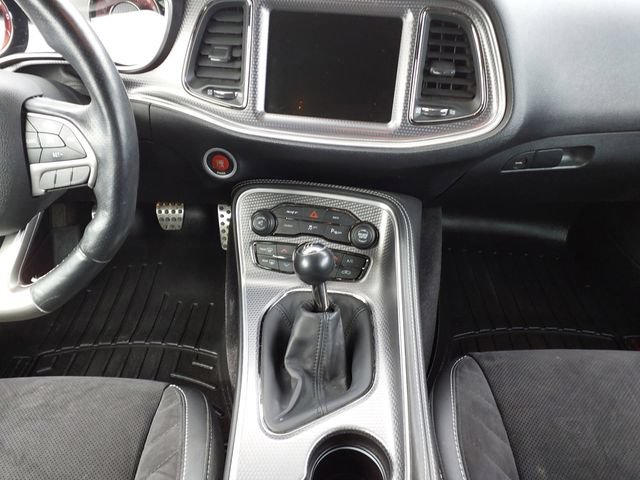 Used 2016 Dodge Challenger SRT Hellcat RWD image 11