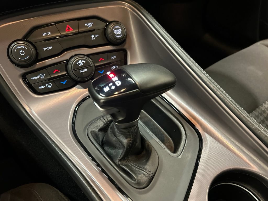 Used 2023 Dodge Challenger SXT RWD image 21