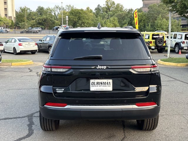 New 2026 Jeep Grand Cherokee Limited AWD/4WD image 3