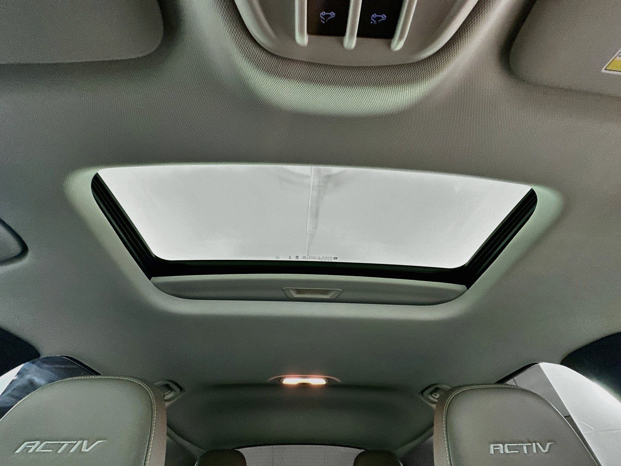 Used 2024 Chevrolet Trax ACTIV w/ Sunroof Package FWD image 25