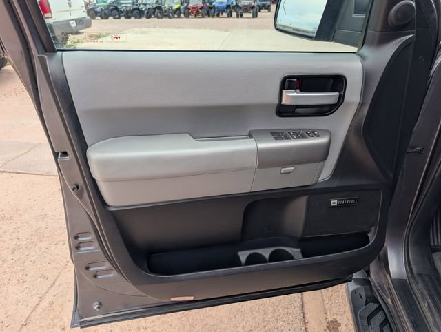 Used 2015 Toyota Sequoia Limited AWD/4WD image 15
