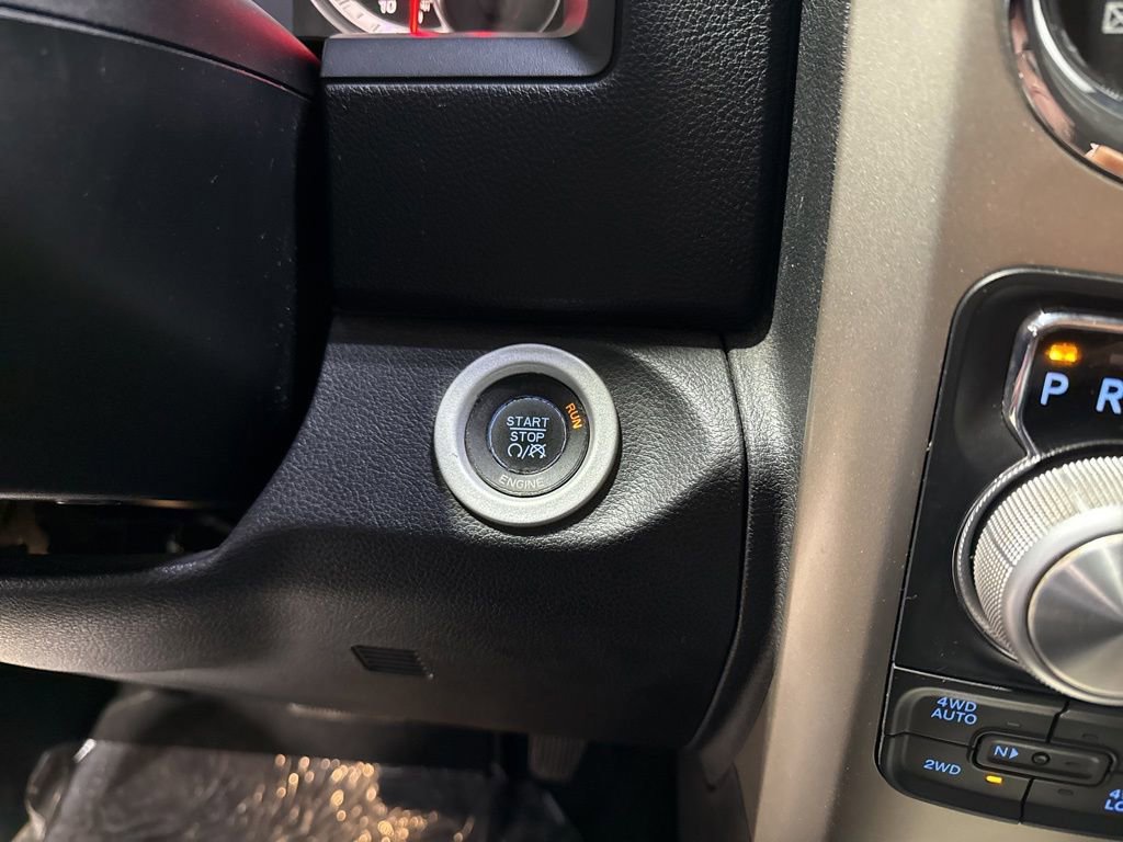 Used 2014 RAM 1500 Laramie AWD/4WD image 20