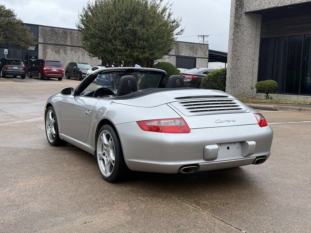 Used 2006 Porsche 911 Carrera 4 AWD/4WD image 6
